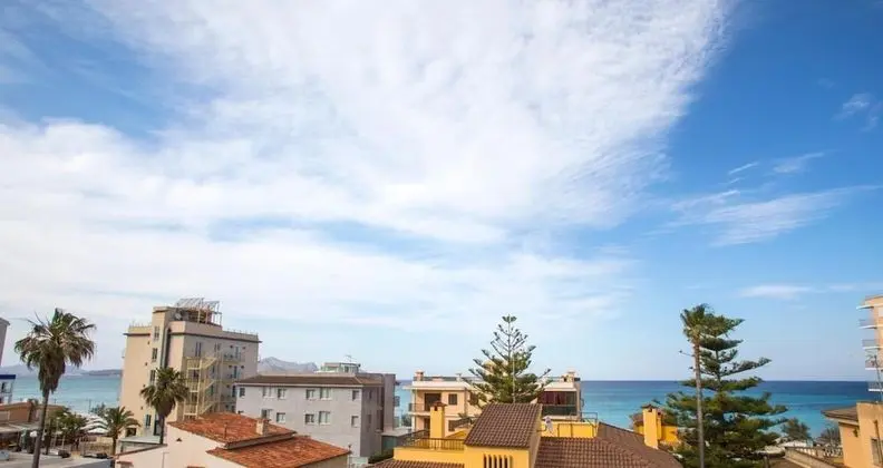 Tek Büyük Yataklı Oda, Balkon, Deniz Manzaralı