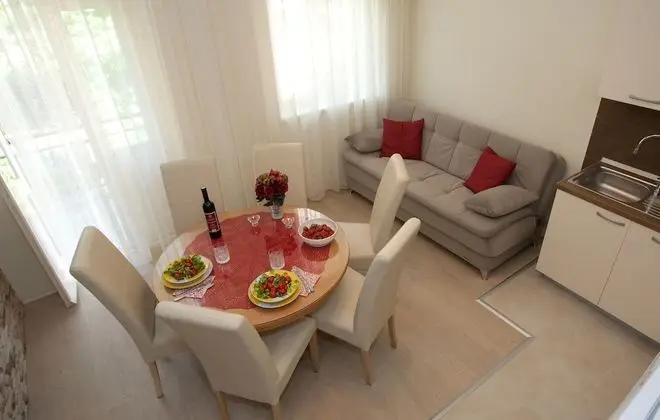 Apart Daire, 2 Yatak Odası, Balkon