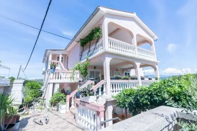 Apart Daire (Barbara - steps from the beach - A2(2)