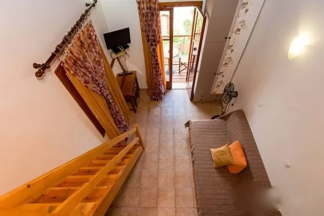 Traditional Apart Daire, 1 Büyük (Queen) Boy Yatak, Balkon, Asma Kat
