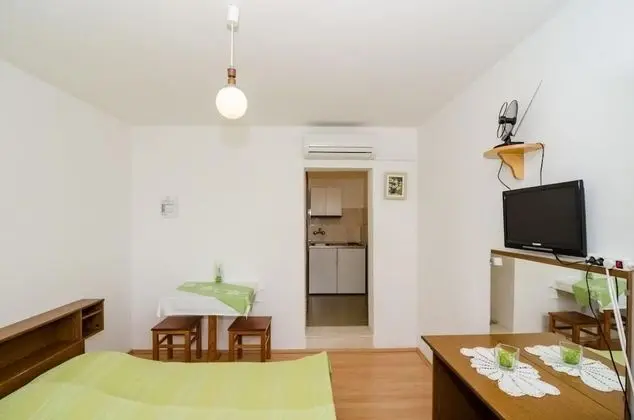 Stüdyo (Studio with Terrace and Sea View)