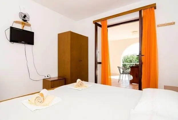 Stüdyo (Studio with Terrace and Sea View (3))