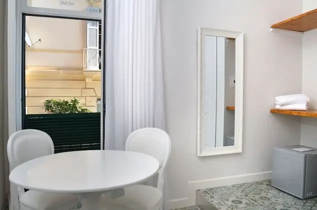 Junior Oda, Balkon