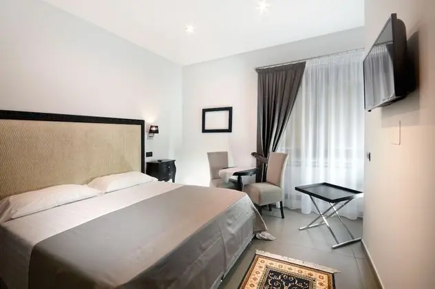 Junior Süit, 1 Çift Kişilik Yatak