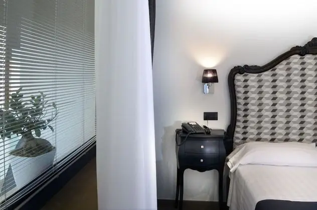 Junior Süit, 1 Çift Kişilik Yatak