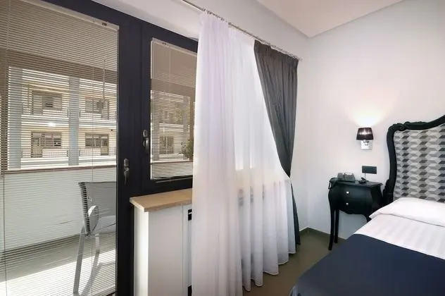 Junior Süit, 1 Çift Kişilik Yatak