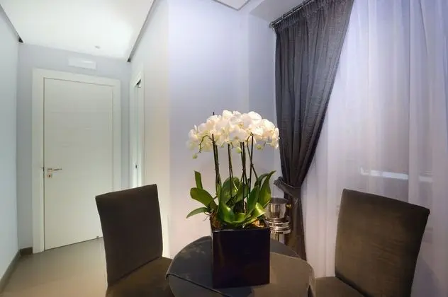 Süit, Sıcak Su Havuzu