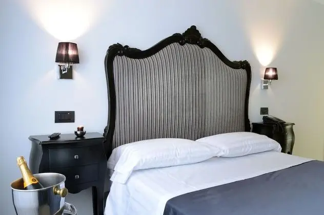 Süit, Sıcak Su Havuzu