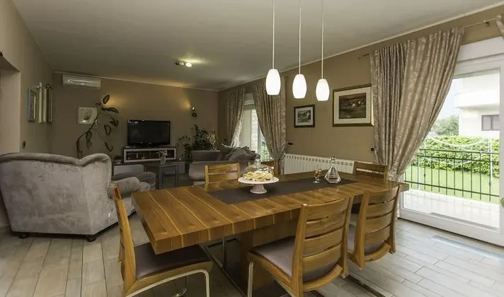 Villa, Kişiye Özel Havuzlu