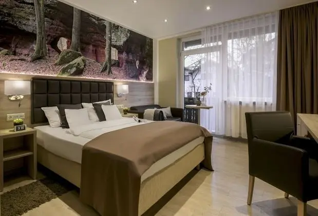 Comfort Üç Kişilik Oda, 1 Büyük (Queen) Boy Yatak ve Çekyat
