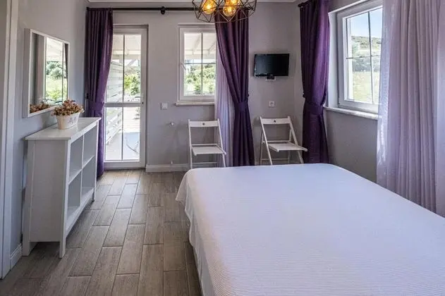 Verandalı Çift Kişilik Oda, Bahçe Manzaralı, Klimalı