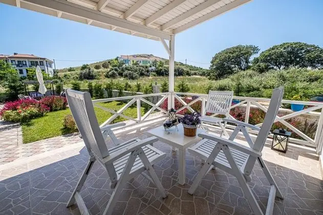 Verandalı Çift Kişilik Oda, Bahçe Manzaralı, Klimalı