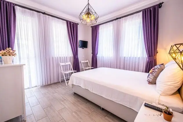 Verandalı Çift Kişilik Oda, Bahçe Manzaralı, Klimalı