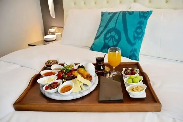 Deluxe Tek Büyük Yataklı Oda, 1 En Büyük (King) Boy Yatak, Teras, Kısmi Deniz Manzaralı