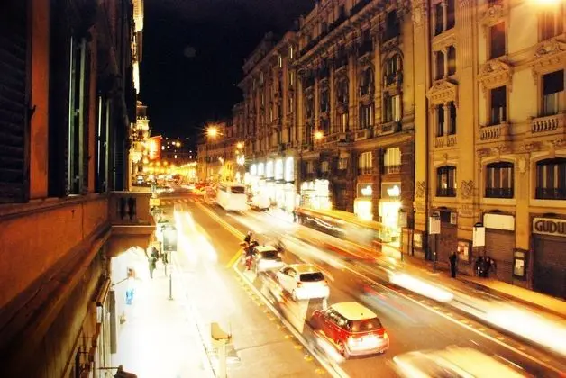 Standard Tek Büyük Yataklı Oda