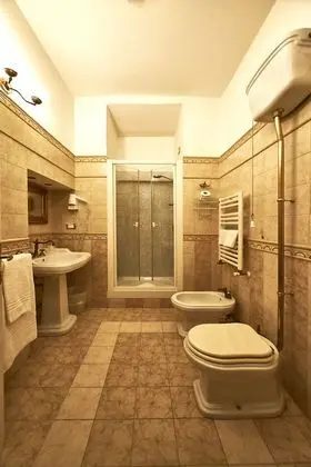 Standard Üç Kişilik Oda