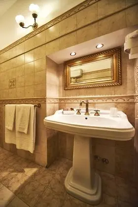 Standard Üç Kişilik Oda