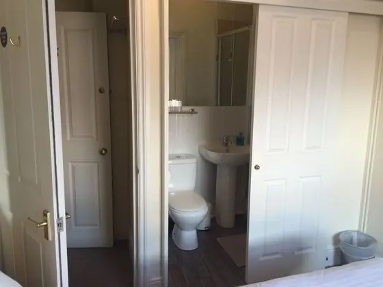 Standard Tek Büyük Yataklı Oda, Banyolu/Duşlu