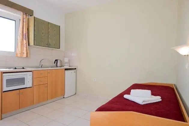 Apart Daire, 1 Yatak Odası, Balkon, Bahçe Manzaralı