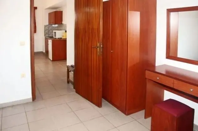 Apart Daire, 1 Yatak Odası, Balkon, Bahçe Manzaralı