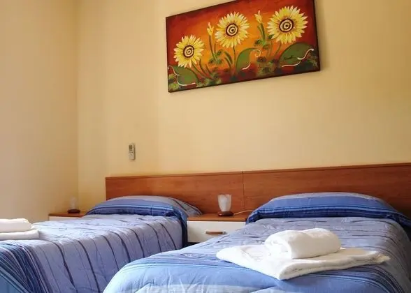 Üç Kişilik Oda, Deniz Manzaralı