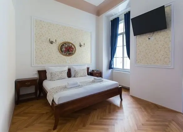 Tek Büyük Yataklı Oda (The Mistress Room)