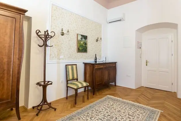 Tek Büyük Yataklı Oda (The Mistress Room)