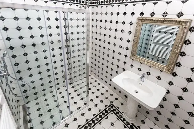 Tek Büyük Yataklı Oda (The Mistress Room)