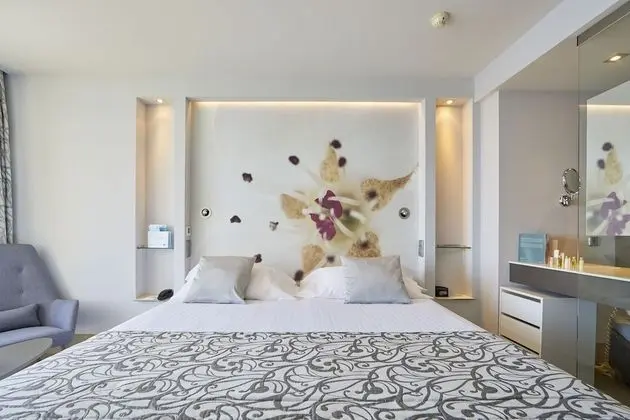 Superior Oda, Kısmi Deniz Manzaralı