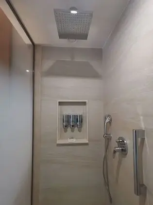 Junior Süit (Swim Up Premium Level)