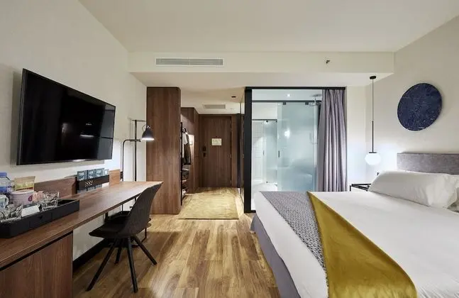 Standard Oda (Interior Facing)