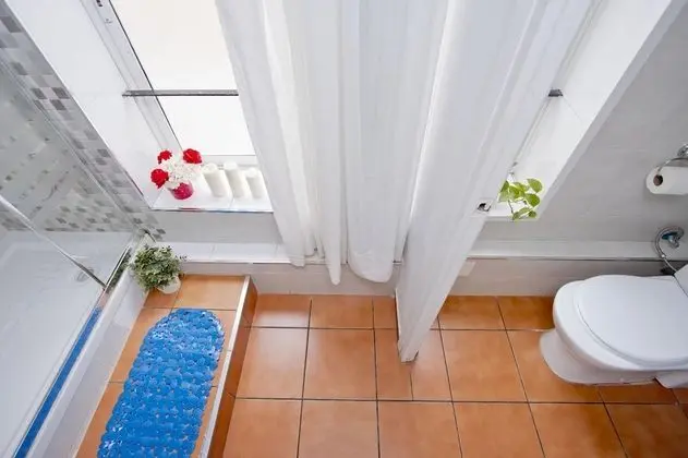 Standard Tek Büyük veya İki Ayrı Yataklı Oda