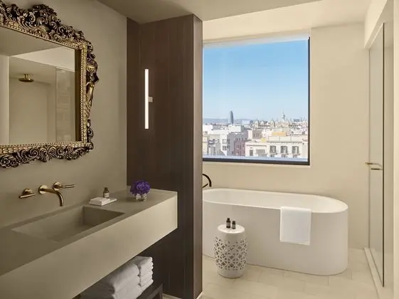 Süit, 1 En Büyük (King) Boy Yatak, Şehir Manzaralı (Loft, Corner)