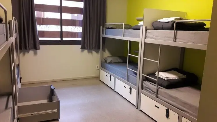 Ortak Ranzalı Oda, Karma Ranzalı Oda (One Bed in 8 Bedded)