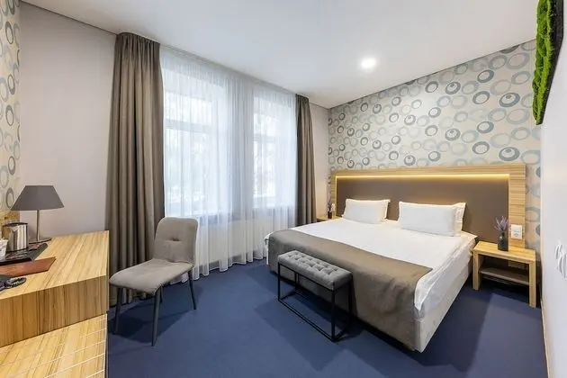 Luxury Oda, Teras