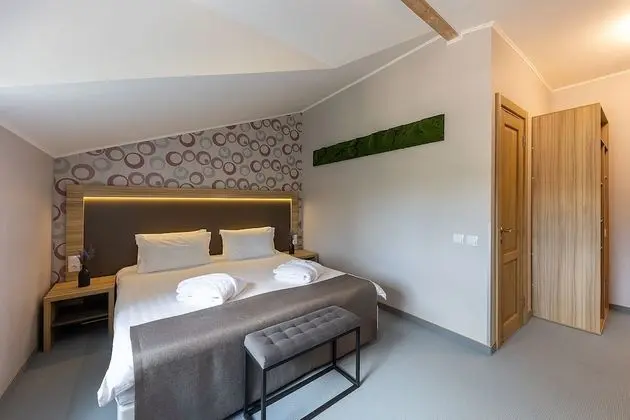 Luxury Oda, Teras