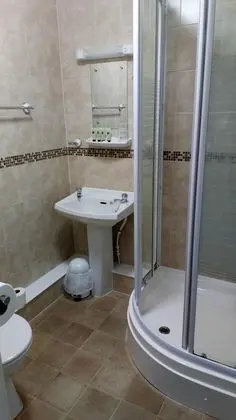 Family Üç Kişilik Oda, Banyolu/Duşlu