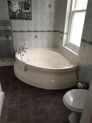 Superior Tek Büyük Yataklı Oda, Banyolu/Duşlu