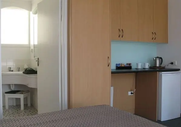 Standard Oda, Sigara İçilmez, Küçük Mutfak (Standard Unit)