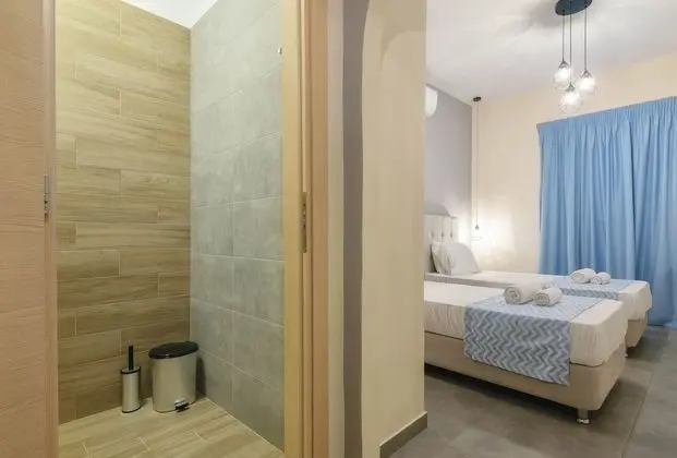 Üç Kişilik Oda, Şehir Manzaralı