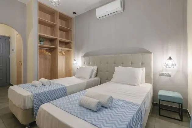 Üç Kişilik Oda, Şehir Manzaralı