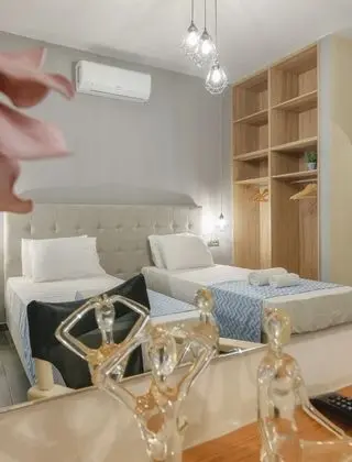 Üç Kişilik Oda, Şehir Manzaralı
