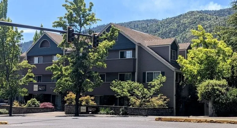 Deluxe Oda, 2 Büyük (Queen) Boy Yatak, Sigara İçilmez (Pet Friendly)