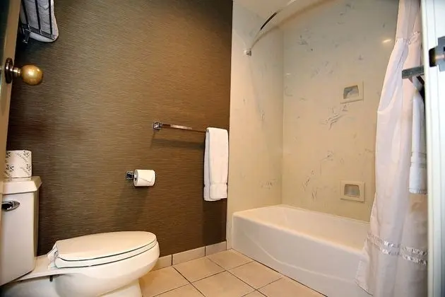 Deluxe Oda, 2 Büyük (Queen) Boy Yatak, Sigara İçilmez (Pet Friendly)