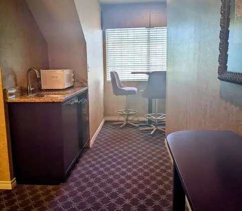 Süit, 1 En Büyük (King) Boy Yatak, Sigara İçilmez, Balkon