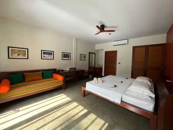 Tek Büyük Yataklı Oda, Plaj Kenarı