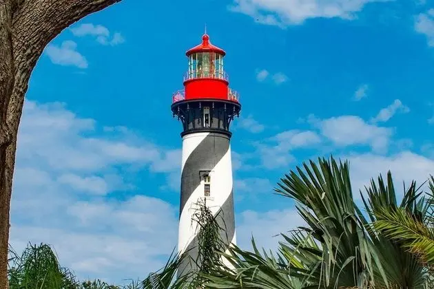 Ev (Barefoot Hideaway Family Beachfront R)