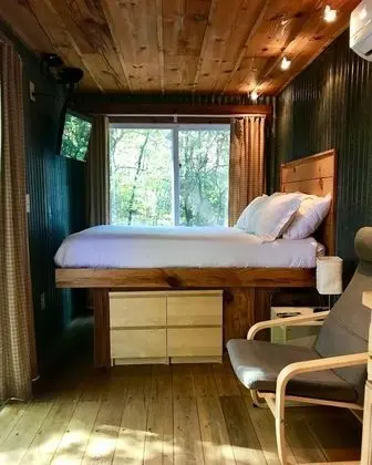 Design Kulübe, 1 Büyük (Queen) Boy Yatak, Buzdolabı ve Mikrodalga, Dağ Yamacı