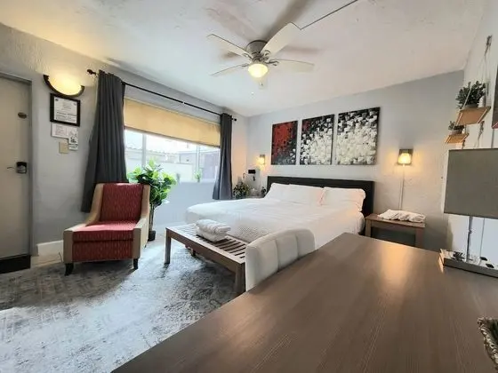 Comfort Oda, 1 En Büyük (King) Boy Yatak, Sigara İçilmez, Avlu