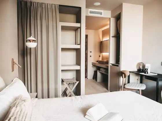 Comfort Tek Büyük Yataklı Oda
